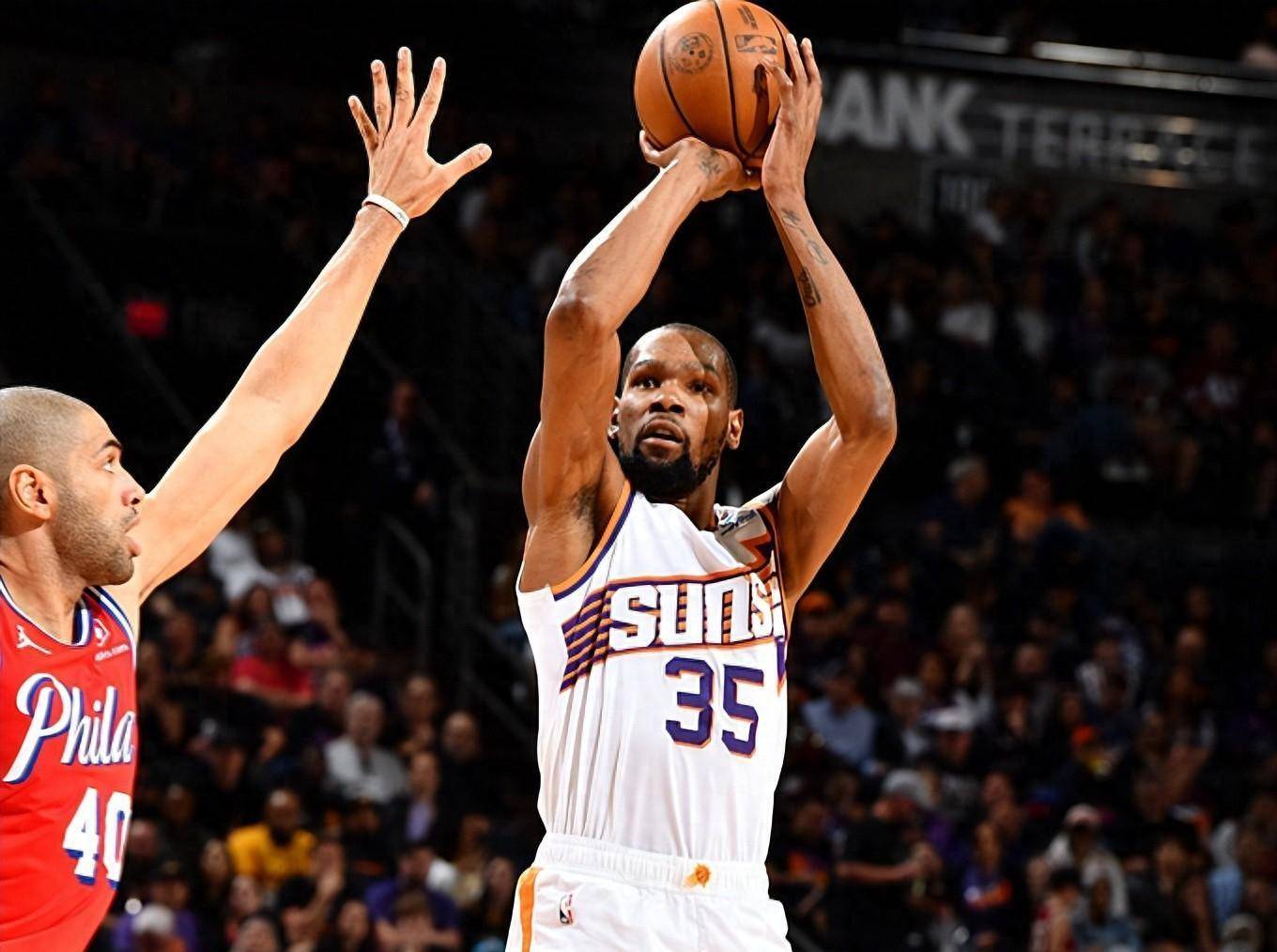 杜兰特连续十五场比赛得分超过出色防守,曼联挑战极限!的简单介绍 杜兰特连续十五场比赛得分超过出色防守,曼联挑战极限!的简单介绍