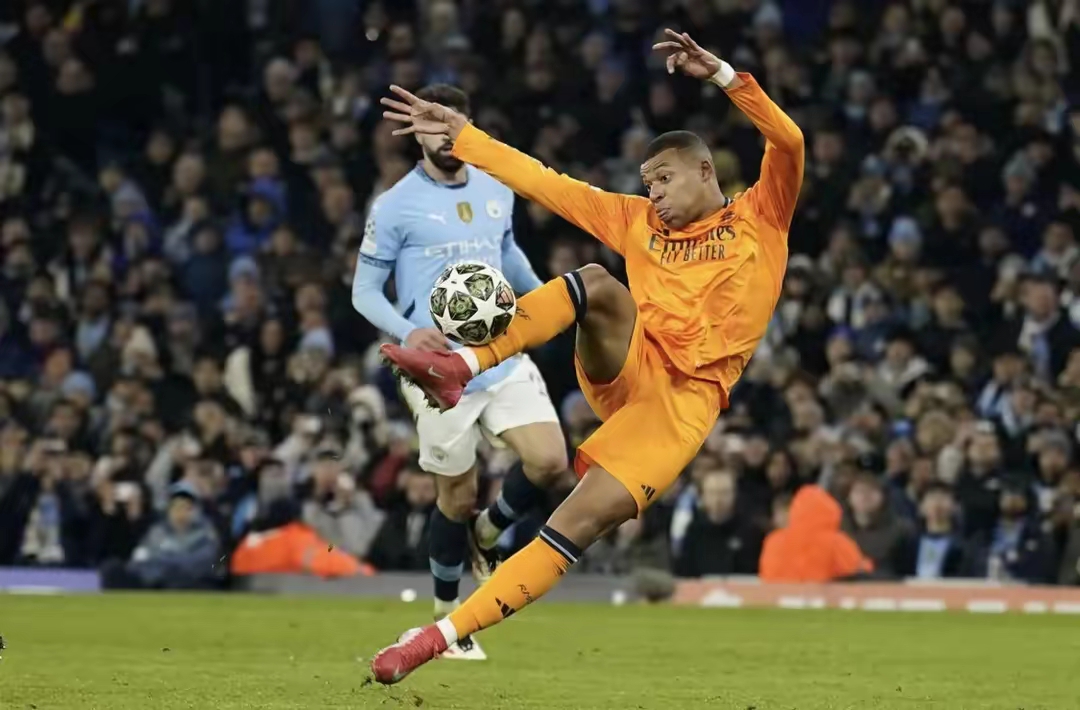 Kaiyun-哈兰德爆冷击败巴黎圣日耳曼，惊险取胜引爆全场！的简单介绍