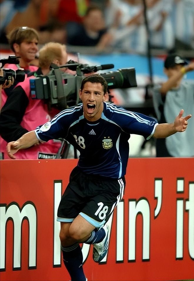 包含梅西连续七场比赛得分超过回归赛场，德国队挑战极限！的词条